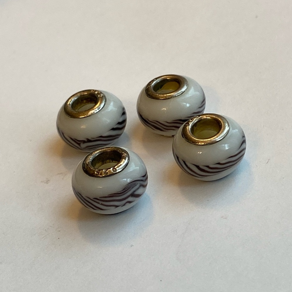 NWT Classic Sterling Pandora Style Cream & Silver Glass Spacer Beads - Picture 2 of 5